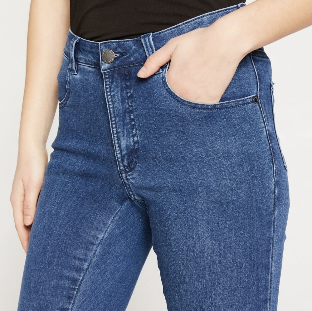 Universal Standard Seine Jeans